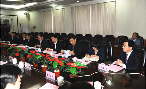住建部評估視察組對我校土木工程專業復評視察工作圖片新聞