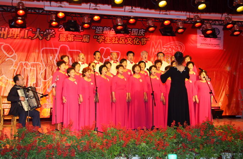 《我們歡迎你》2008年“迎新生&#8226;慶國慶”暨第二屆“學生社區文化節”文藝晚會成功舉辦